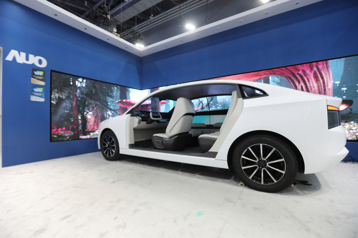 beats365发表全新Smart Cockpit 2024，大秀显示应用成果、及释放Micro LED终极显示技术量能的全新智慧座舱，以营造突破性、沉浸式的视觉体验，重新定义智慧座舱，满足驾乘人员的全方位感受。